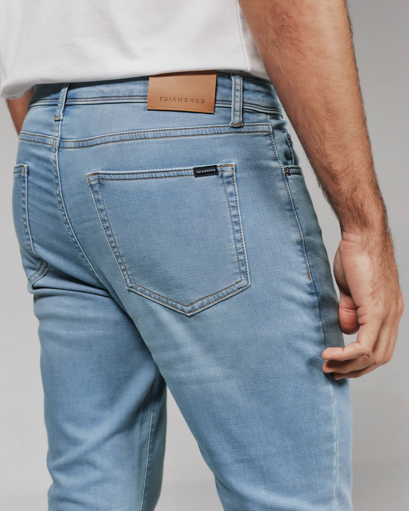 GENERATION STRAIGHT FIT DENIM