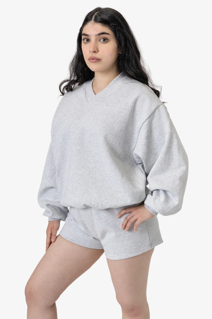 HEAVY FLEECE V-NECK WIDE FIT SWEATSHIRT